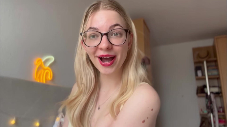 Goddess_Bella_Rae: 8 must-have maminsynek