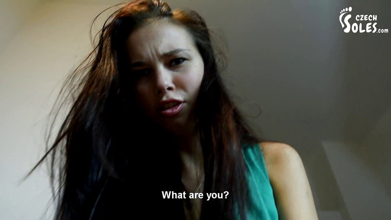 Czech Soles - foot fetish content: Dominacja ogromnych stóp Giantess