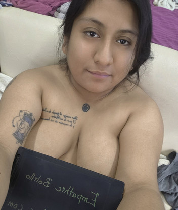 Empatic Bolillo: 나는 항상 뜨겁고 나는 결국 젖어