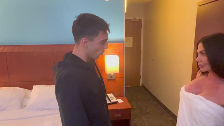 Milflicious: Nina &amp; the Bellboy