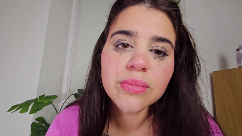 LuciaLatinaGomez: Super Sloppy Cum Swallow - Begging to Be Used