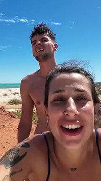 Skutečná batůžkářka gf ošukaná v australském plážovém ráji!