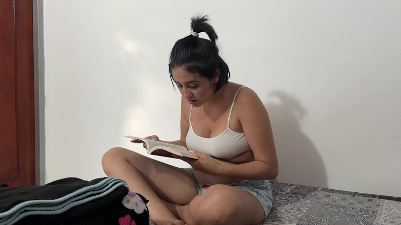 ManuelaAlvarez: 我在我继兄弟的神秘日记里读到，他想要和我玩粗暴性爱，所以我最终实现了他的愿望