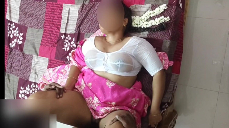 Black & white desicat: Sexy Indian Wife in Saree Wet Blouse Hard Sex