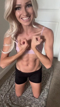 Bodyswap fantasi rollspel med muskeldyrkan