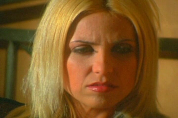 THAGSON RETRO: Cewek hot rambut pirang ini lagi asik nyepong kontol sampai...