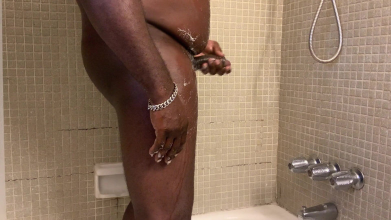 Jamdown26: Black guy jerking off solo, wanking in bathroom