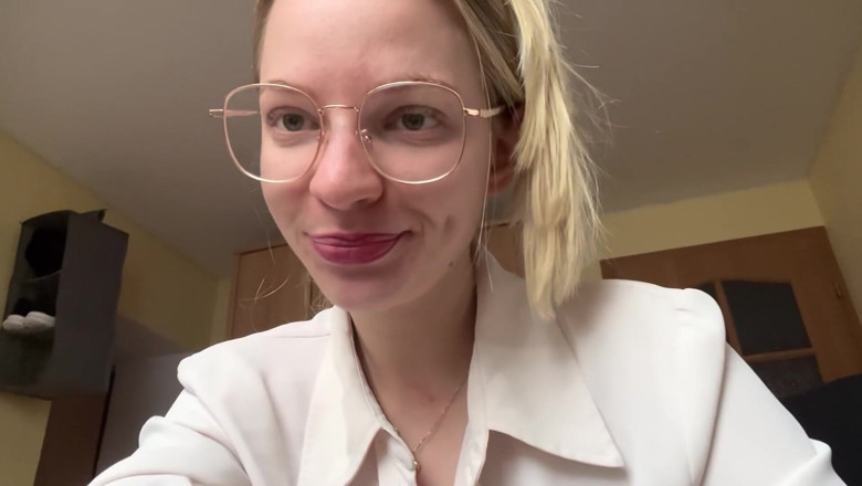 Goddess_Bella_Rae: {vlastní požadavek} Bratty učitelka vás šikanuje a bere peníze vašim rodičům |...