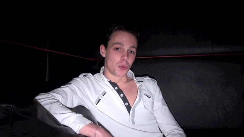 Crunch Boy: Scally boy fuck a femiante twink in Paris