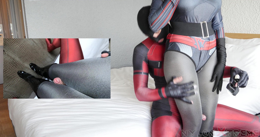 Nylon Xtreme: Nora Fox is Batwoman and suck for the first time