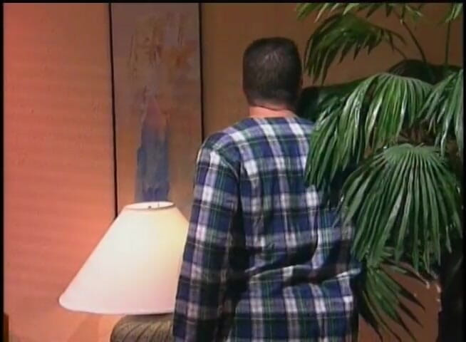 Hooters Entertainment: Blonde milf met grote borsten hard geneukt door een harde...