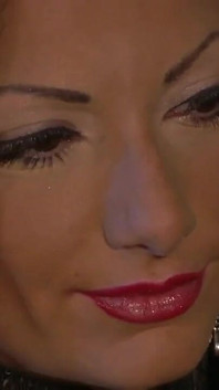 Priscilla Salerno italská děvka se dvěma provokativními prsy a hnědými vlasy dostane svůj první anál # 2