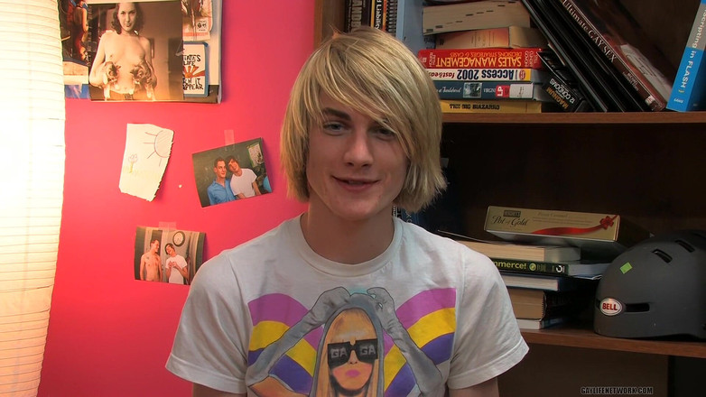 Beddable Boys: Chatty Twink Preston Andrews udziela wywiadu