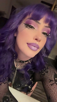 Pretty Face & a Fat Ass