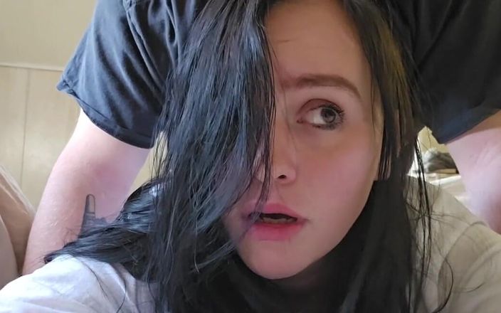 LEXI AND DAN: Video yang luar biasa, cowok sange ini muasin memeknya pakai...