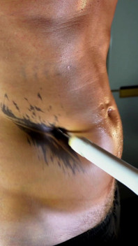 Navel Takes the Machine. From Slow Stretch to Hard Rhythm