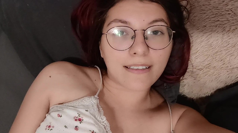 Softbrattypuppy: Dominatrice tedesca sporcacciona, tu sei il mio schiavo!