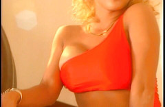 Perfect Porno: Vysokoškolská učitelka s kudrnatými vlasy má její těsný zadek opravdu...