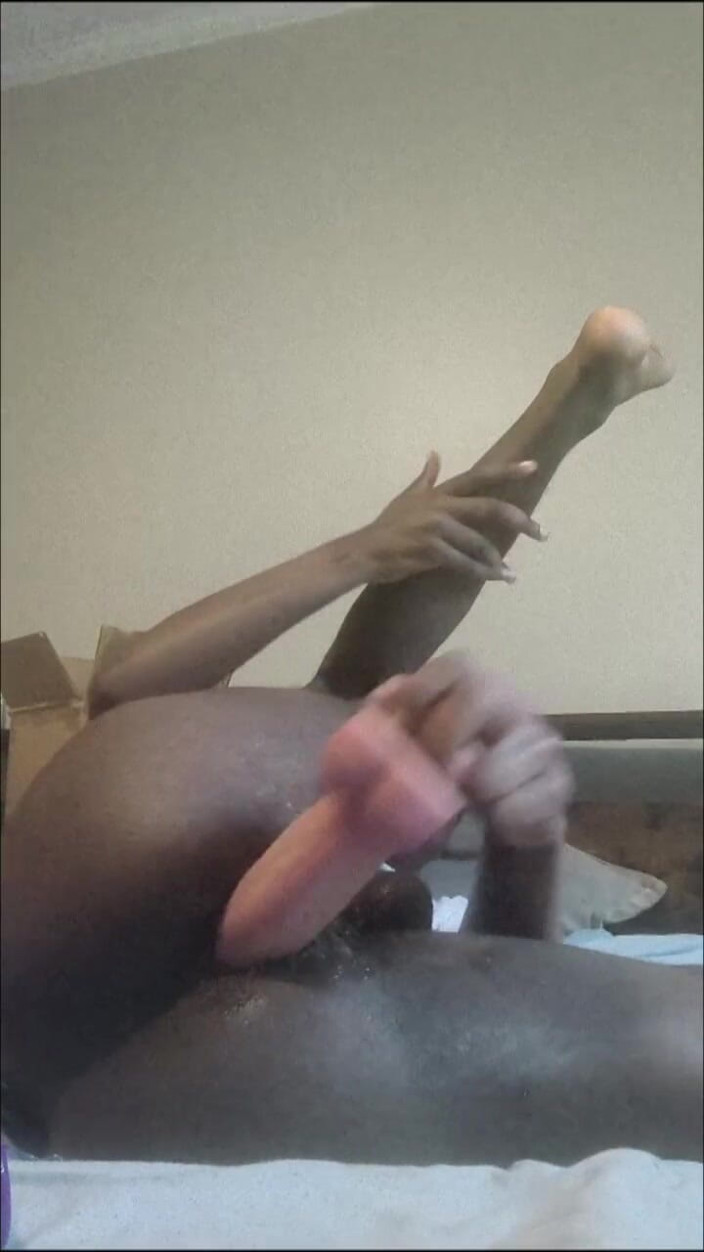 DaBlackFemboy: รูตูดแตกครีมและตด