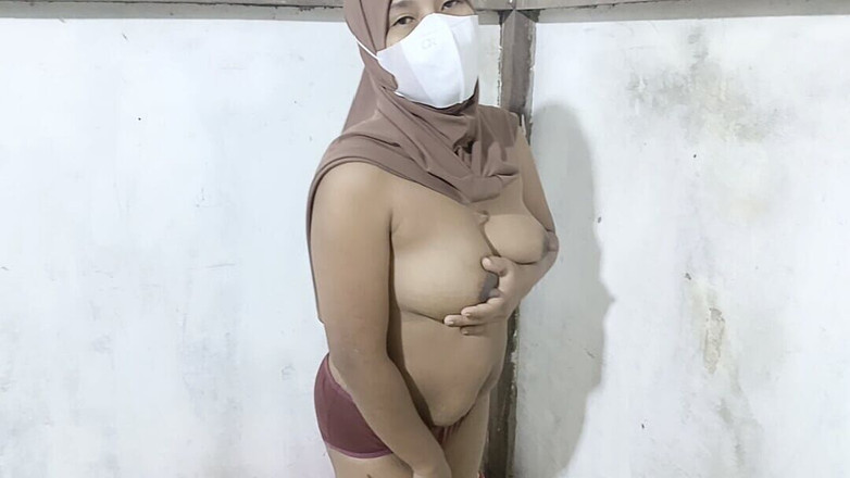 Rania: Virus! Video Guru Bertudung Besar