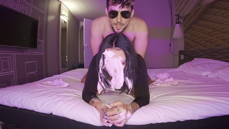 Mr LDN Lad: イギリスのスラット・ワムがパイをやってからセックス!