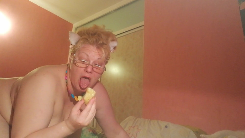 Putarankahotmilf: Banană și vibrator se joacă