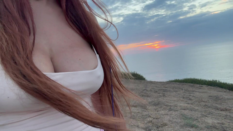 Artemisia Love: Artemisia Love sexy procházky venku v přírodě, velká prsa zblízka