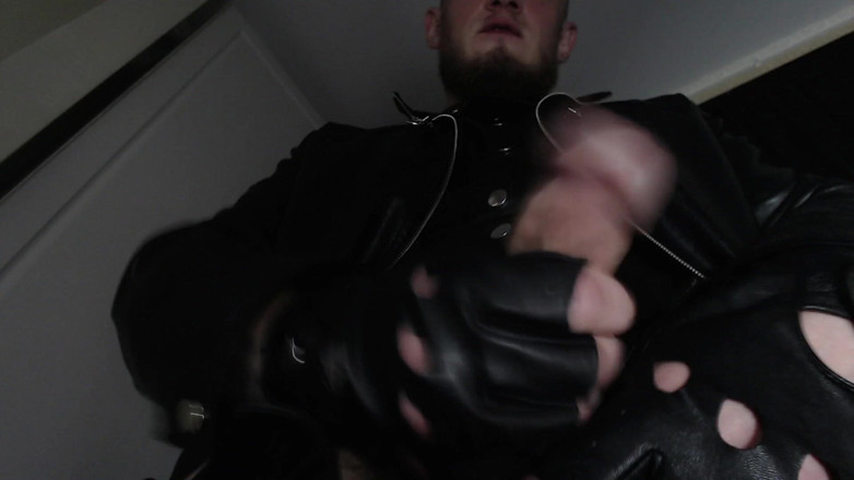Hunky time: Düz Ve Deri Alfa Dominant