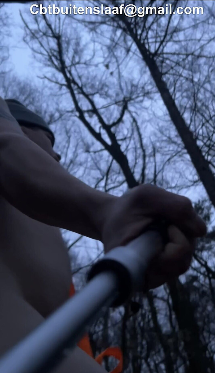 No limit cbt slave: Nahá procházka lesem