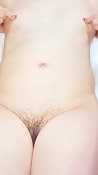 Spermă în timp ce geme în timpul masajului - gemete într-un jenat