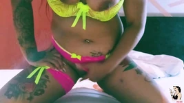 Fanclub - zrzavá milfka v hlavní roli v porno videu poprvé