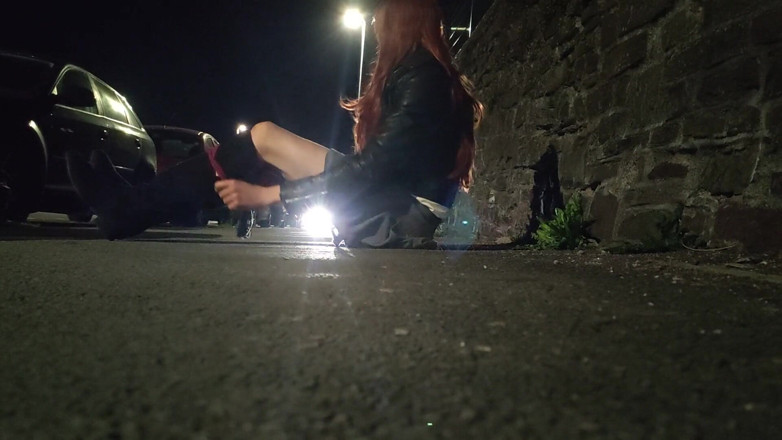 The Midnight Minx: Crossdresser muncrat di jalan yang sibuk