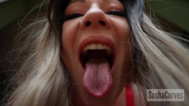 Sasha Curves: Gioco della gigantessa 2