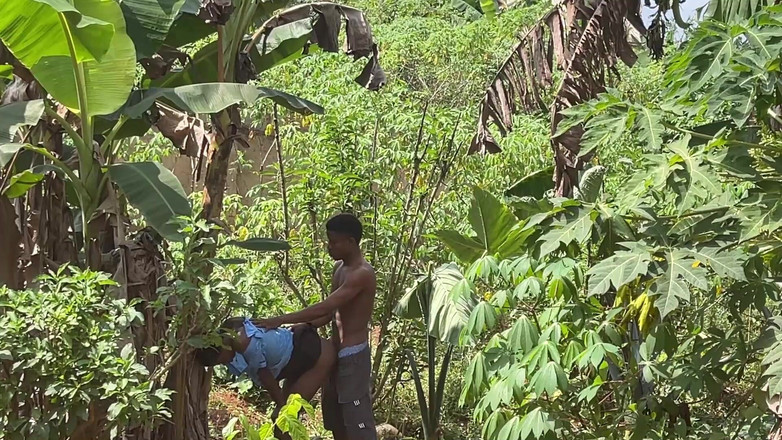 Amateur Teen Studio: Sii veloce quindi nessuno ci renderà (dietro le quinte)