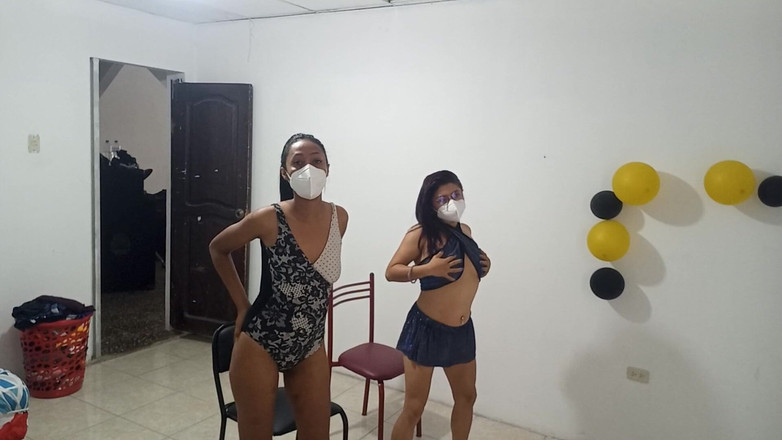 NEGRITA SEXY: Moje lesbická kamarádka se vrátila domů a byli jsme opravdu...