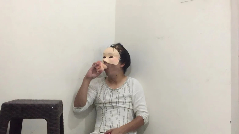 Sissy Sheenu: Femboy Banci Deepthroat Dildo, Bermain Dengan Puting Mereka Dan Melakukan...