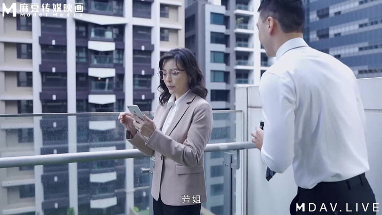 ModelMedia Asia: 만질 수 없는 Man-0003 사랑