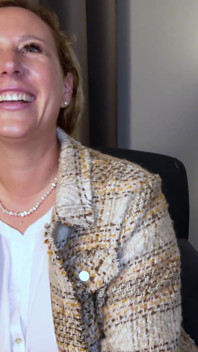 Niemiecka BBW dojrzała Kathy Deep z dużymi naturalnymi piersiami i ogromnym tyłkiem podnieść do castingu jebanie przez chłopca