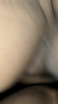 Bhabhi desi India berkongkek gaya doggy video. video seks baru bhabhi kampung India