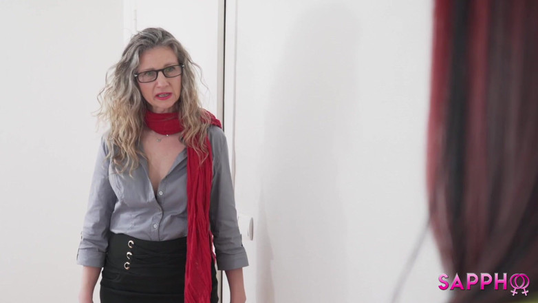 Sappho: Minha enteada é uma rebelde