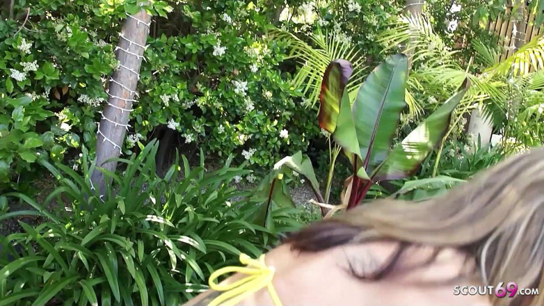 Full porn collection: Il vecchio scopa una milf bionda puttana con grandi tette