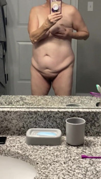 Me Taking Naked Videos of My Sexy Old Mama's Body