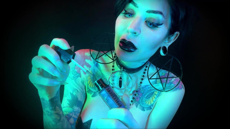 Baal Eldritch: Hallows eve, gothic lips - Halloween, schwarze lippen, Goth, pOV, Küsse,...