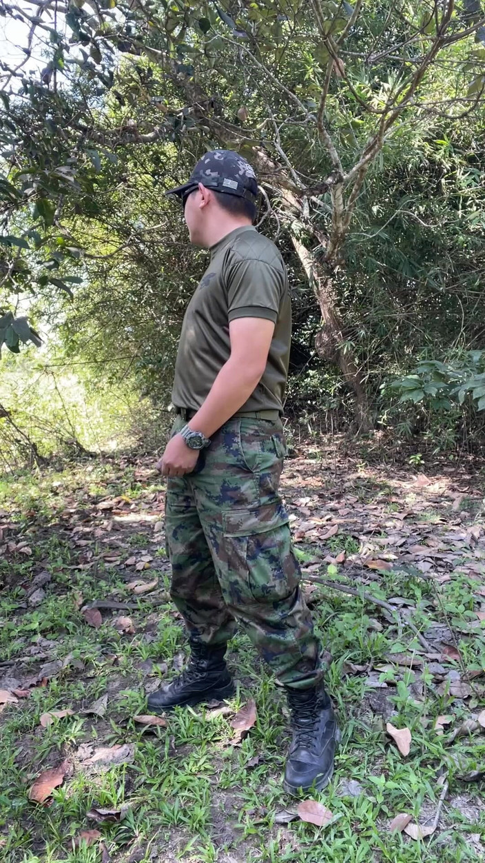 Hiroshi_cr: Horny Solider Thai Jerks off &amp; Cums at Work