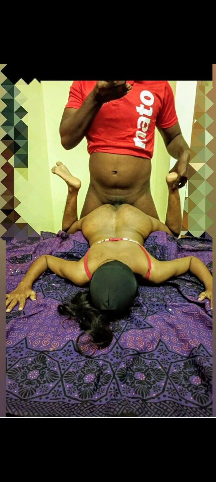 Tamilnaduu: ゾマトの男の子が食べ物の配達時間に妻とセックスする