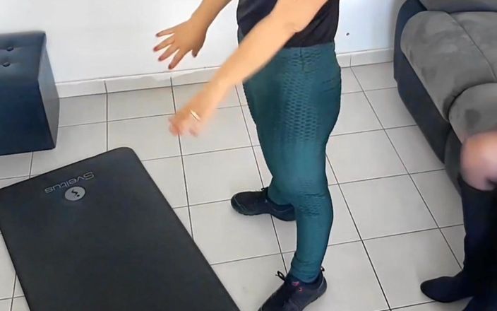 Nady-So: Eu viro minha maricas para que ela me fode