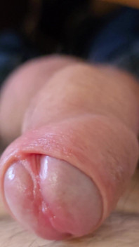 Kontol besar dan bola yang sangat besar mengocok dengan air mani