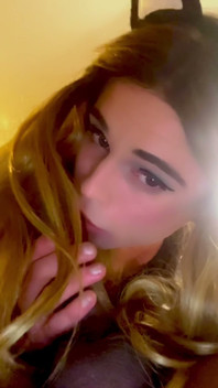 Sucking an Massive 8 Inch BBC