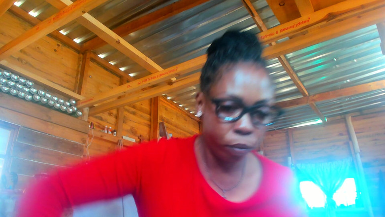 AnalEbony: 角色扮演顽皮的大屁股继母