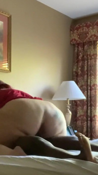 Nikki Cakes beni gezmeye çıkarıyor